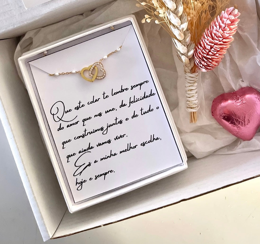 Box Our Story - Colar Corações Entrelaçados